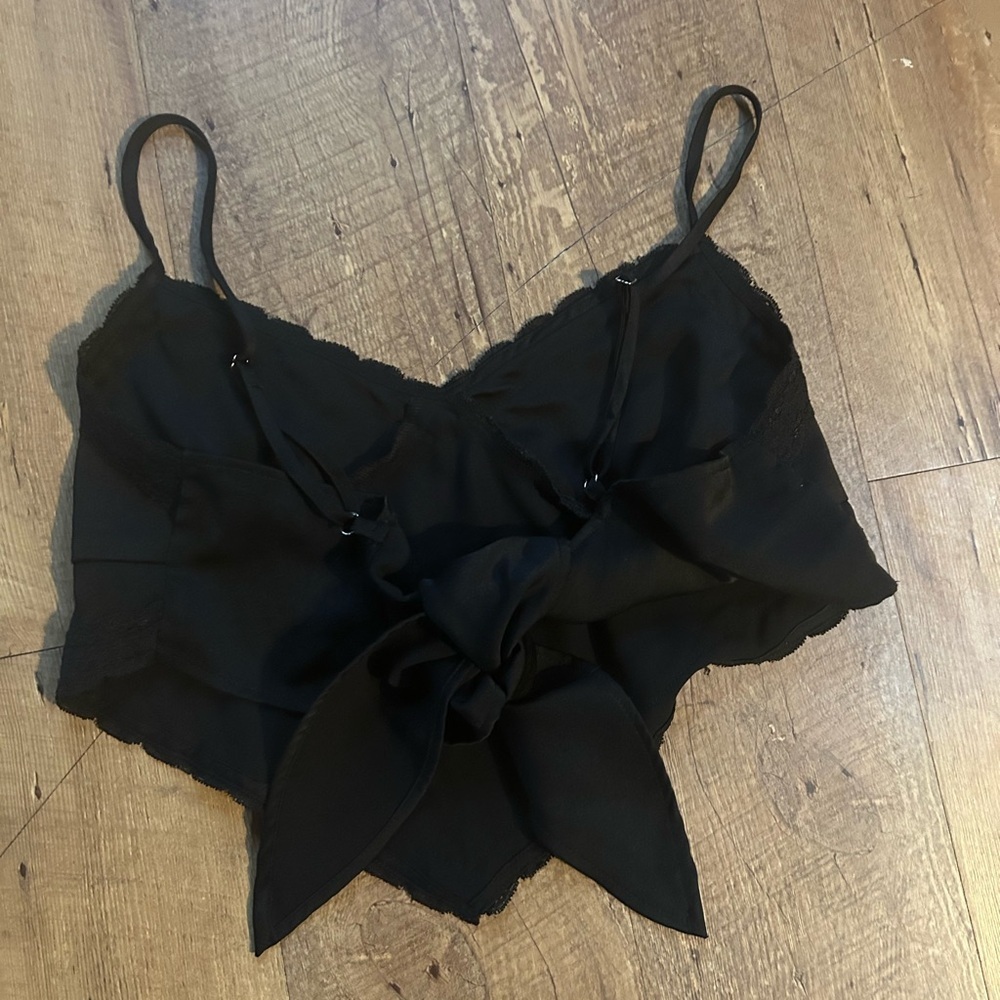 Forever 21 Black Satin Lace Toe Back Crop Top Size M - Picture 9 of 10
